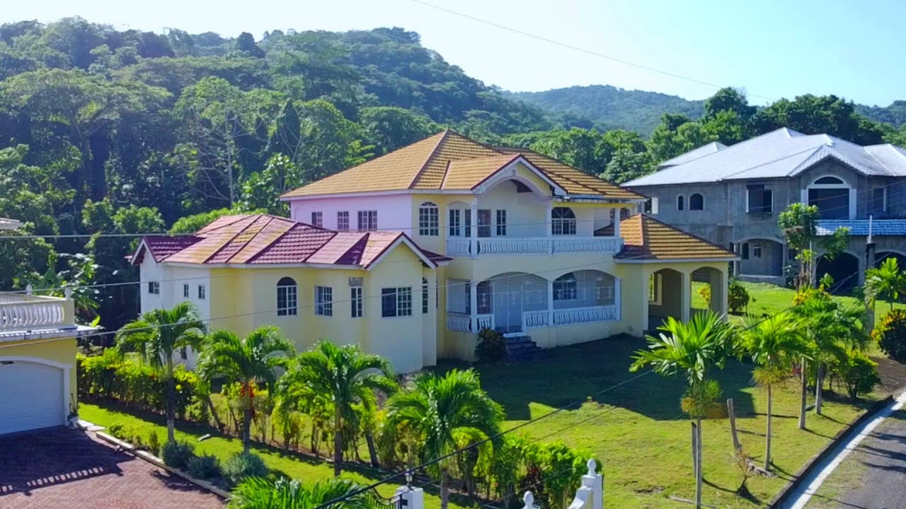 Inside a Cardiff Hall House | Runaway Bay, St. Ann Jamaica