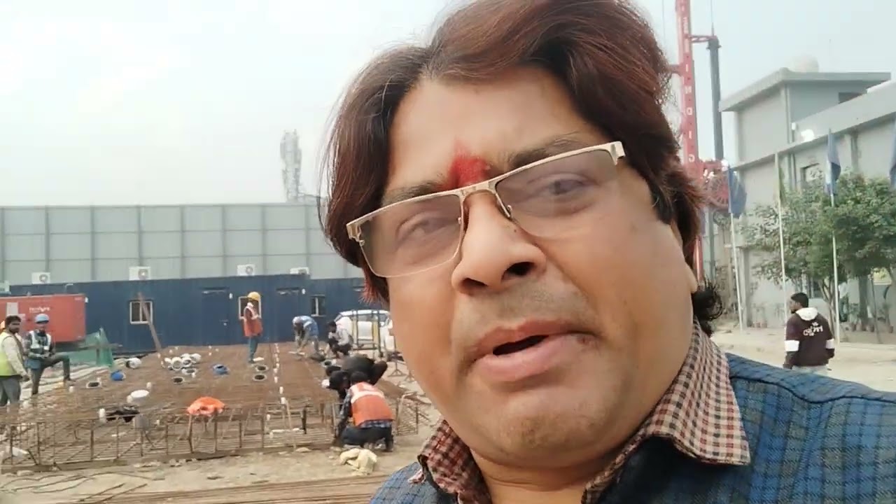 OMAXE BUS ADDA GHAZIABAD
