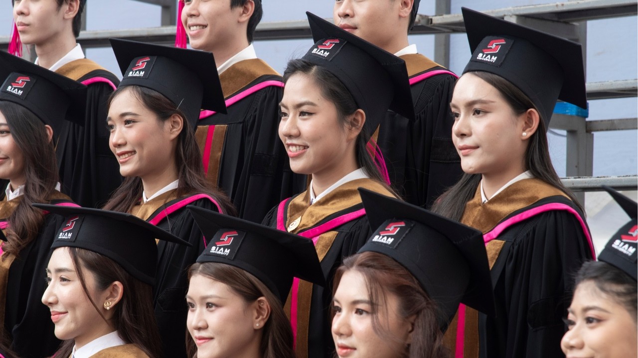 ทุกความสำเร็จ เริ่มต้นได้ที่ มหาวิทยาลัยสยาม