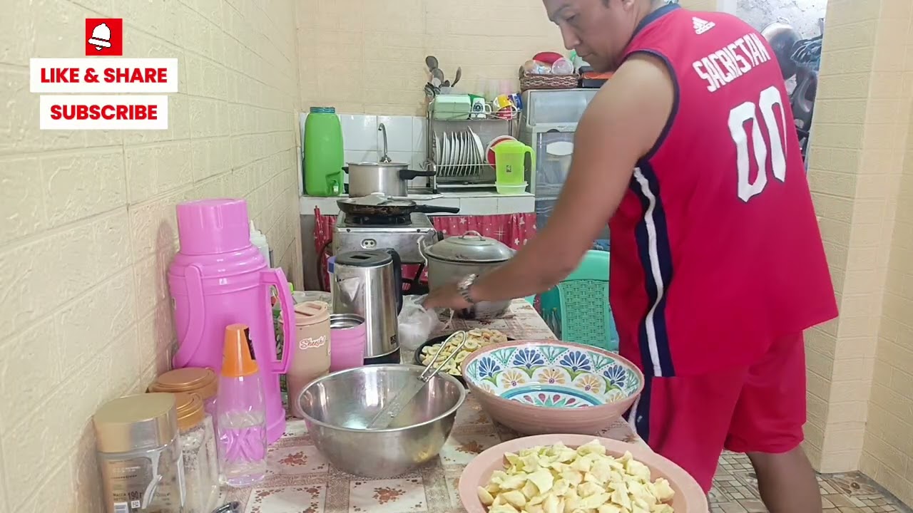 #daily life NAIC cavite, last na gabi binilhan ko ng saba at kamote para meryenda sa hapon
