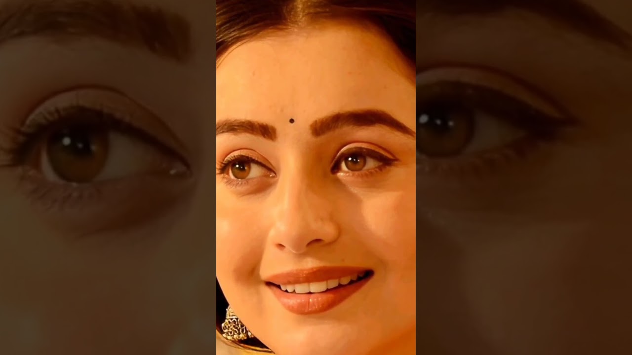 Bollywood Actress 4K UHD Glamourous Nose And Face Ultimate Vertical  Close-Up