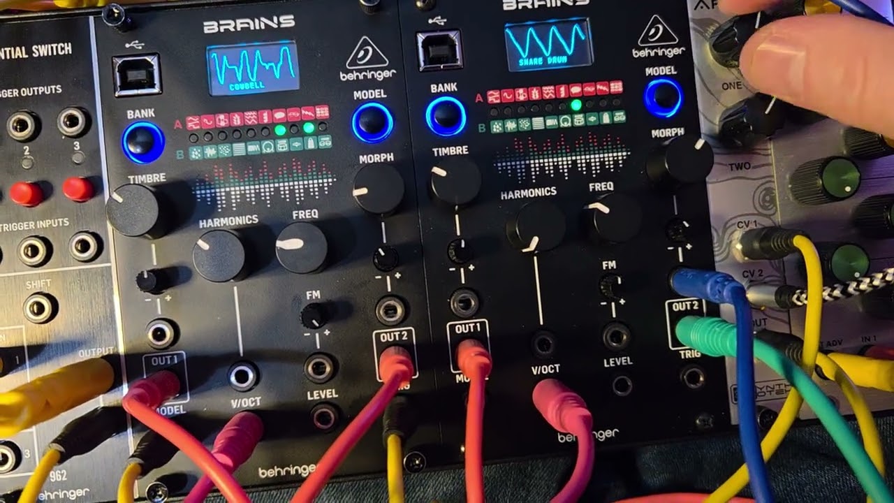 Can I create industrial beats with a modular synth and a Microfreak?