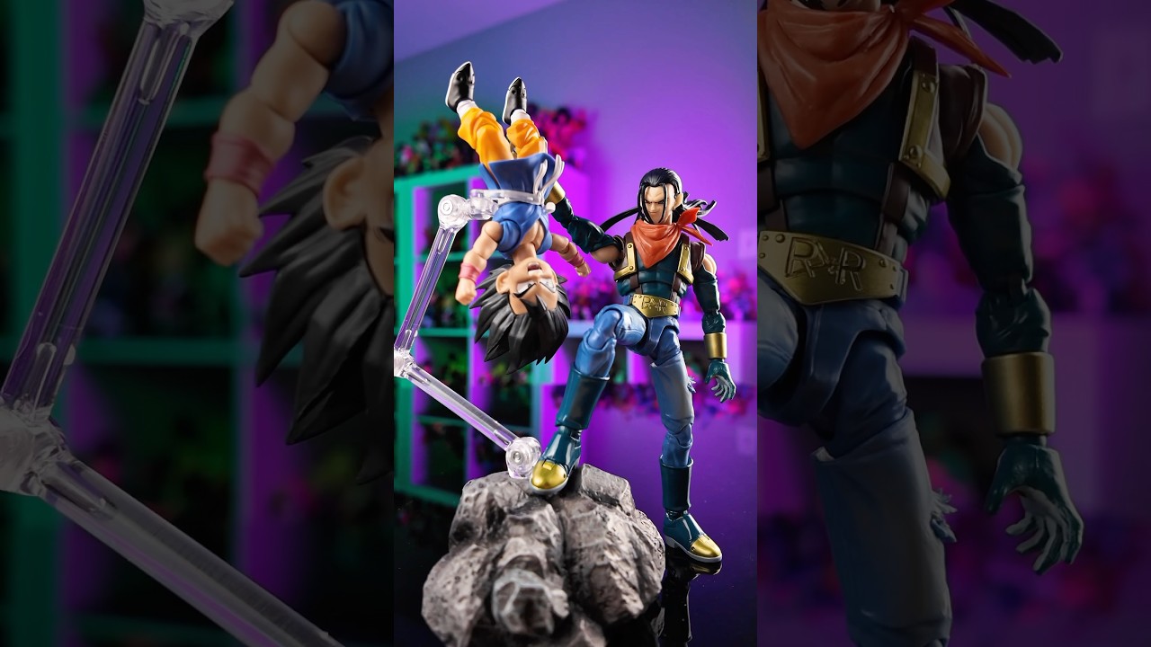 S.H.Figuarts Super Android 17 from Dragon Ball GT anime.