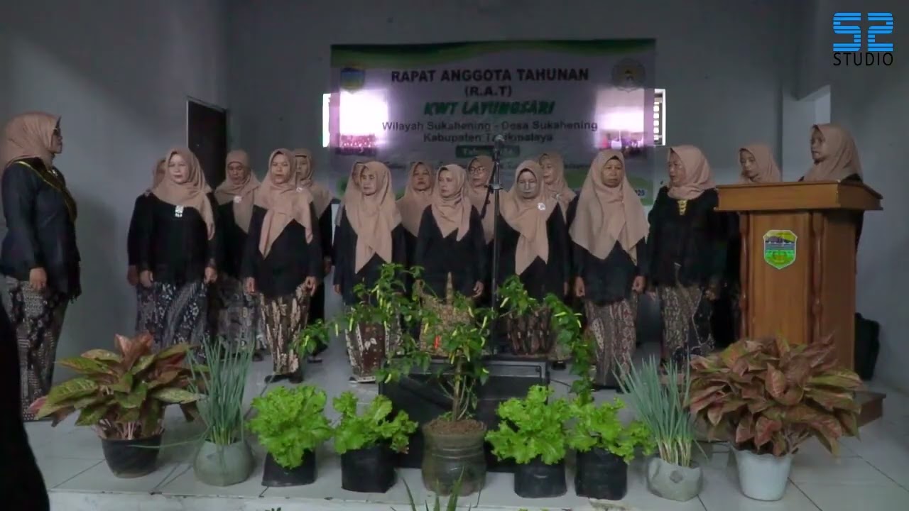 MEDLEY LAGU WAJIB INDONESIA RAYA & INDONESIA PUSAKA   KWT LAYUNGSARI DESA SUKAHENING