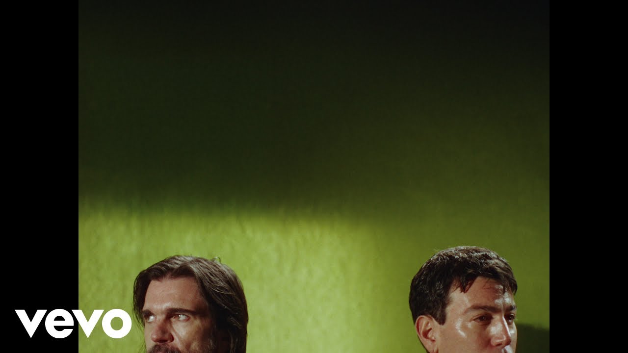 Juanes, Conociendo Rusia - C&oacute;mo Pudiste (Official Video)
