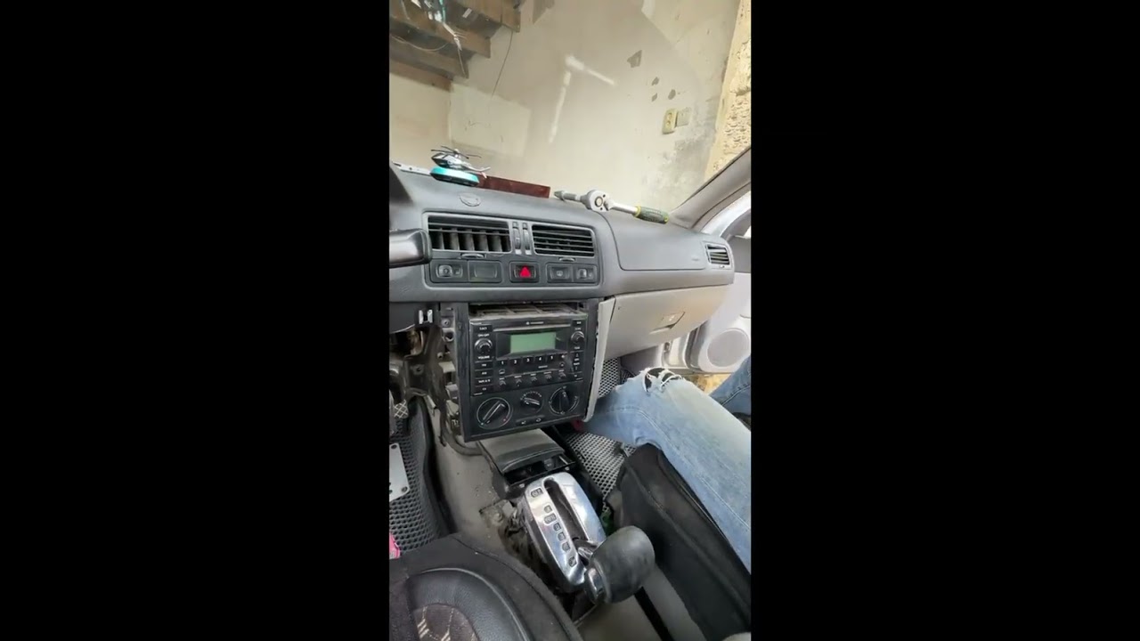 Volkswagen Jetta замена печка родятор.