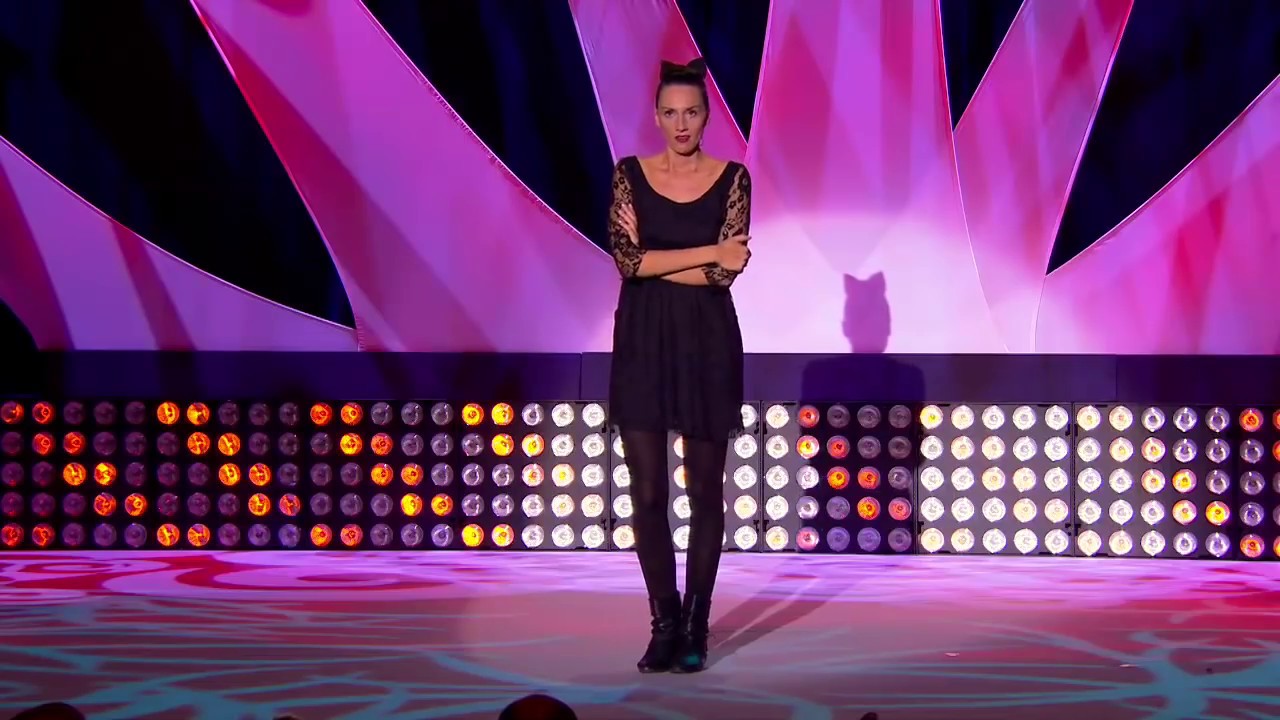 ANNE-SOPHIE GIRARD fait sa crâneuse ! Partie 01