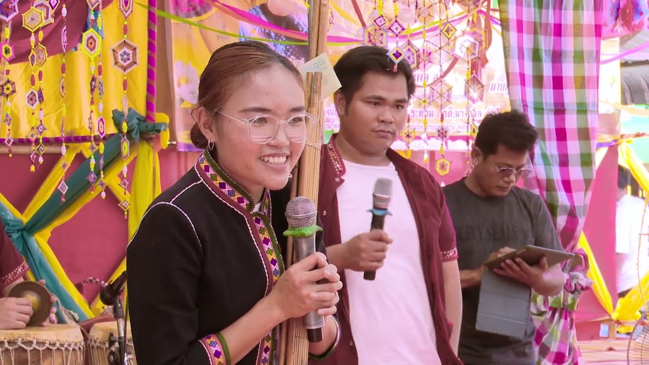 แสดงสดหมอแคนอุ้ม