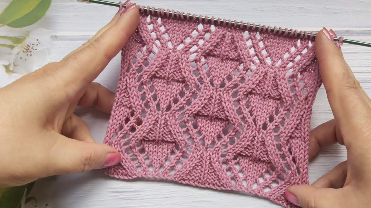 Lace Diamond Stitch | Ajour-Rautenmuster stricken | Punto Rombi ai ferri | Point de Losanges Ajour&eacute;s