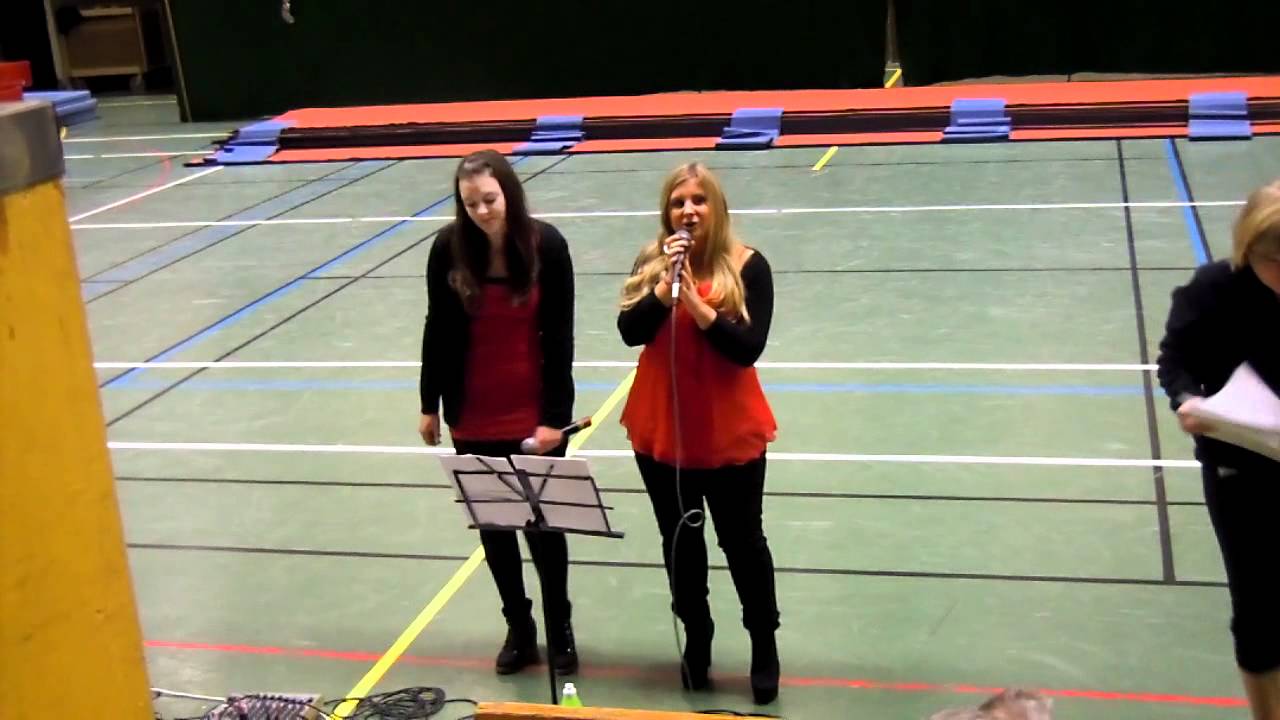 Rocking around the christmas tree - Emma Hallberg & Hanna Jacobsson