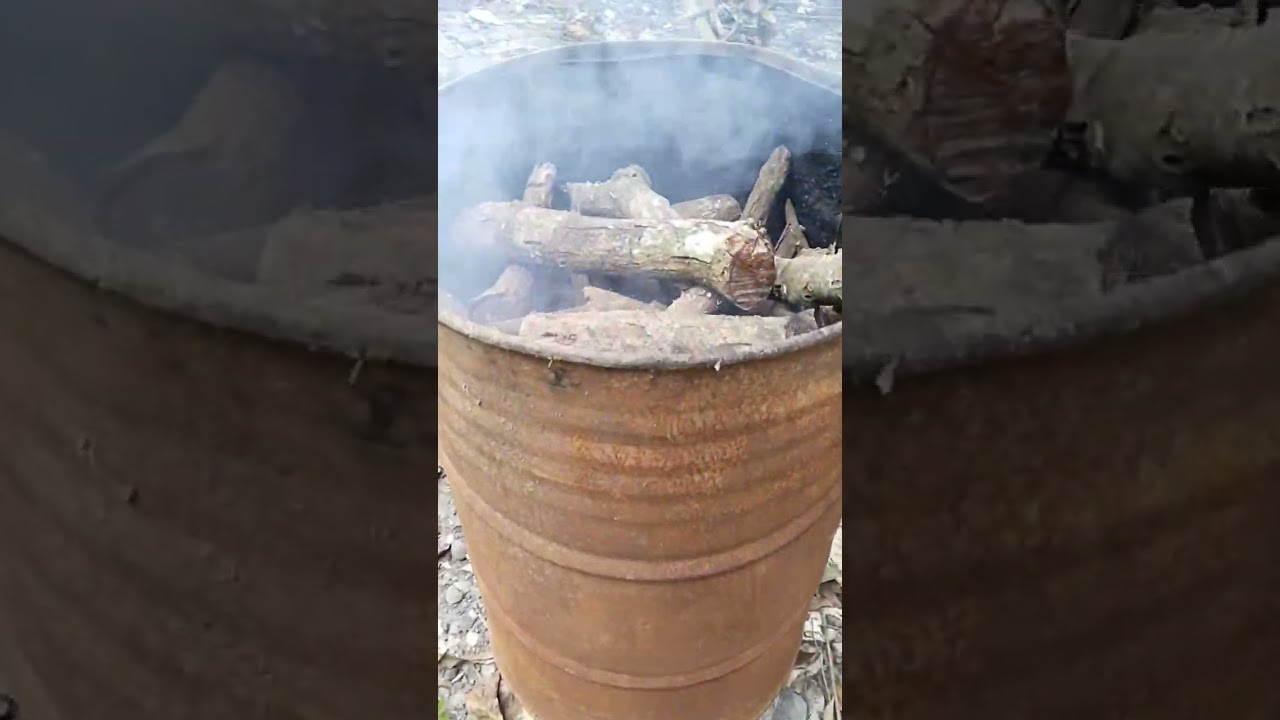 GANITO ANG PAG GAWA  NG  ULING NA KAHOY I THIS IS HOW TO MAKE WOOD CHARCOAL