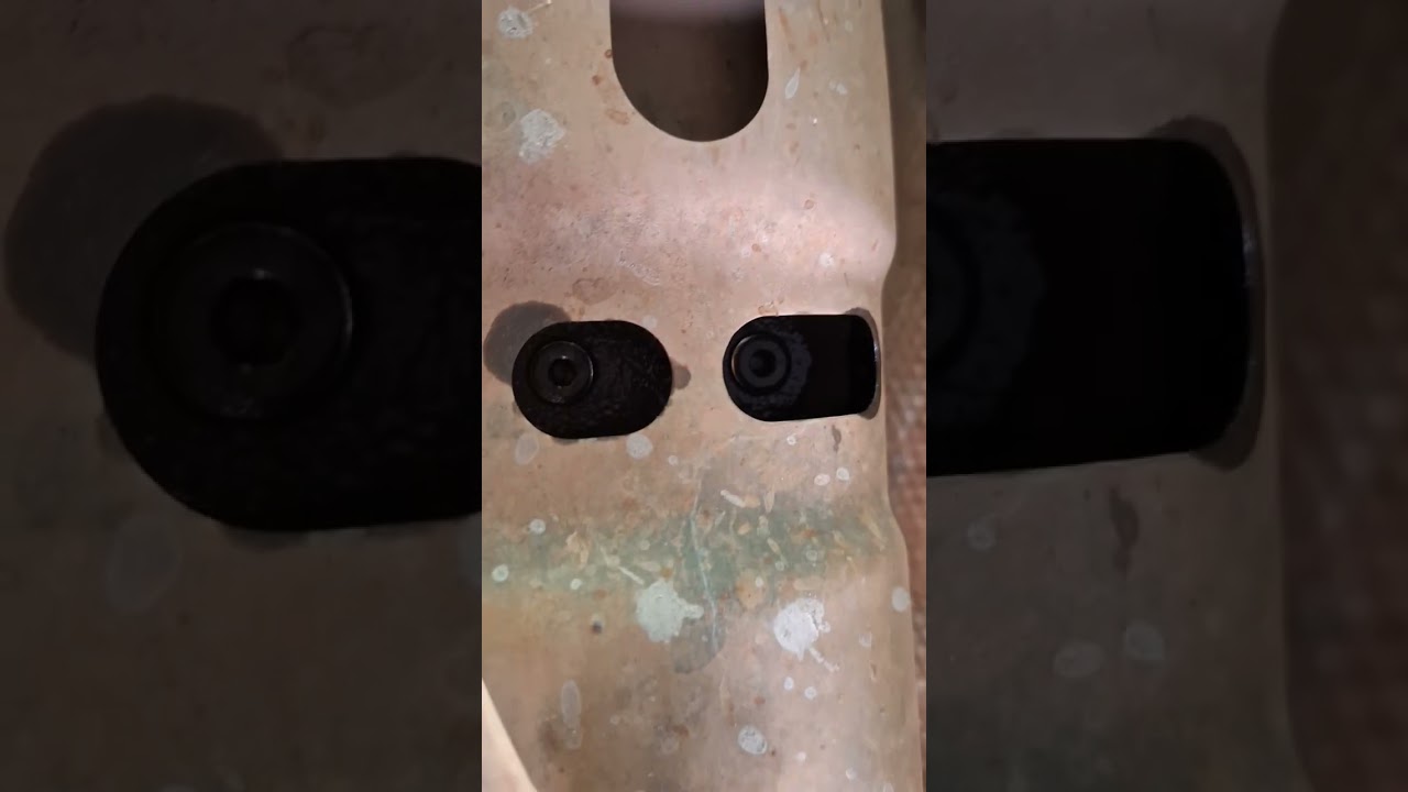 How to replace toyota landcruiser 200 series stabilizer links SHOCKINGLY EASY !!!