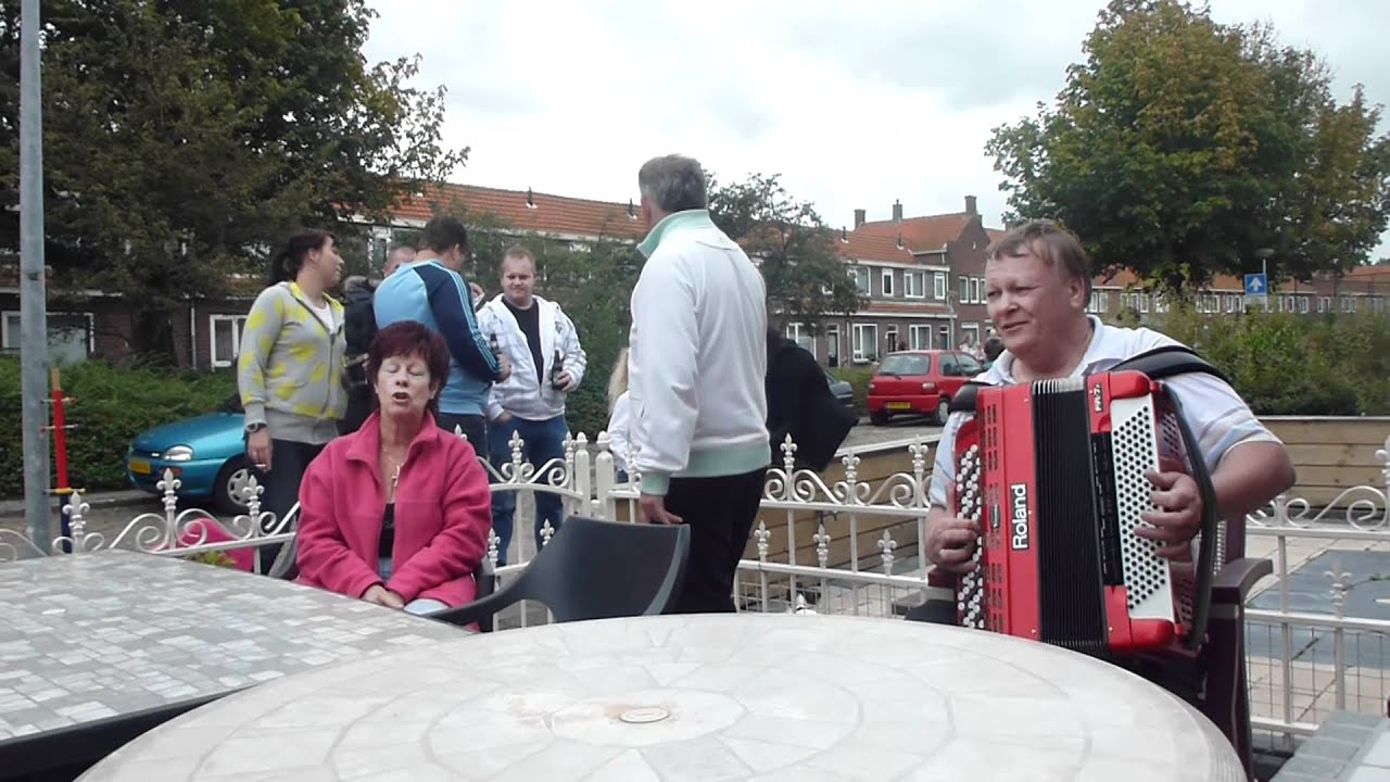 sonny boy en een roos kan niet zonder zonneschijn