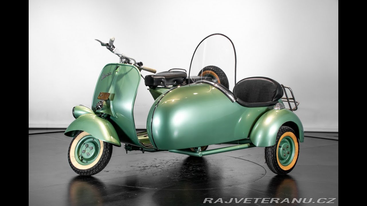 La Vespa : Vespa 125 (1951) | Histoire et rivalité avec la Lambretta