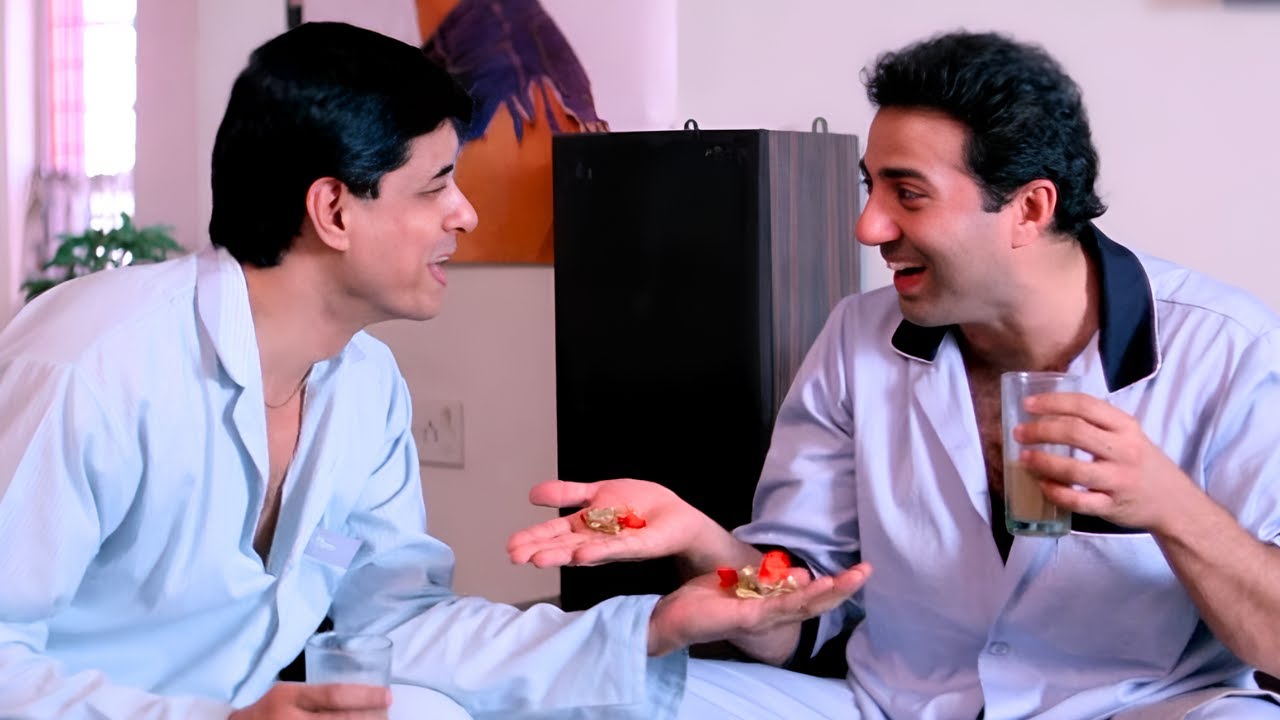 सुबह सुबह कमर तोड़ दी मेरी - Himmat (1996) - Sunny Deol, Sudesh Berry - Hindi Movie Comedy Scene