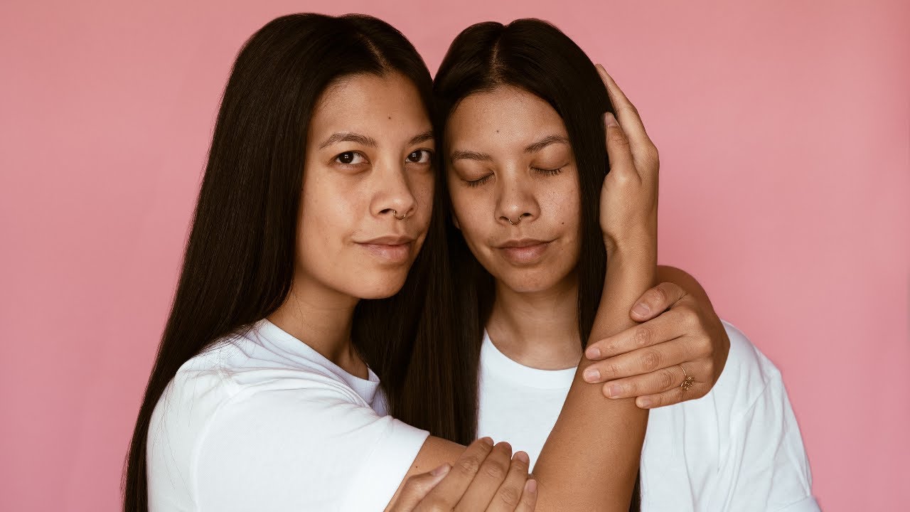 Creative self-(love-)portraits at home with a clone | Jill Abanico Photography