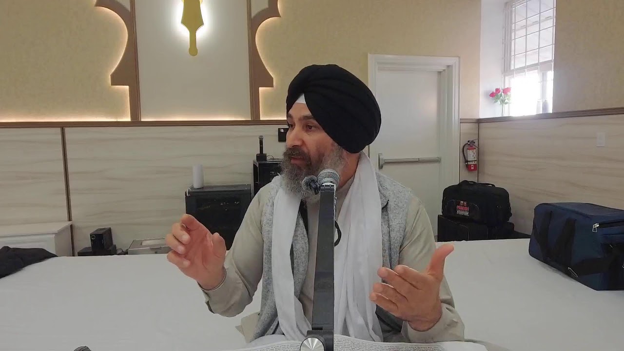 ਸਲੋਕ ਮਃ ੨ ॥ ਆਪੇ ਜਾਣੈ ਕਰੇ ਆਪਿ ਆਪੇ ਆਣੈ ਰਾਸਿ ॥