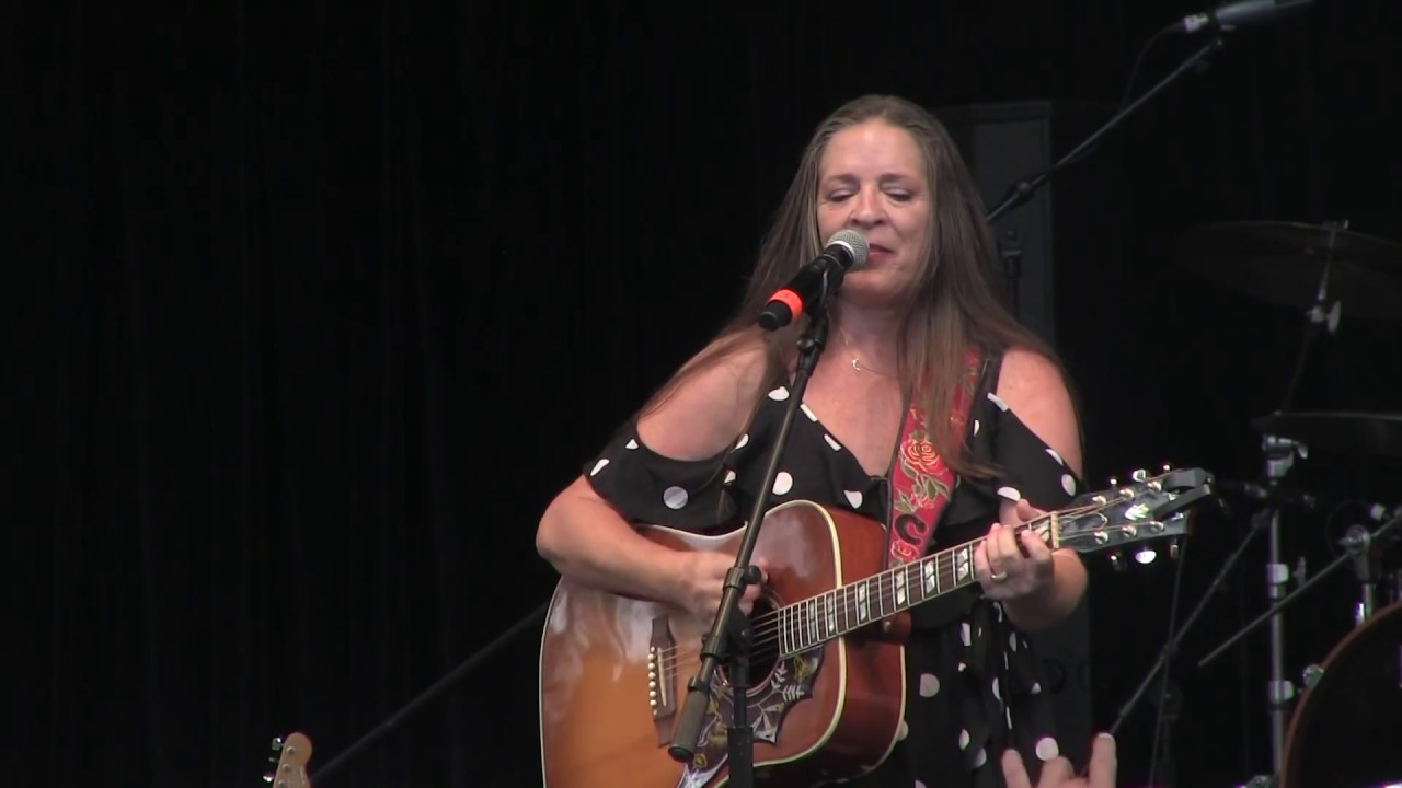Carlene Carter 