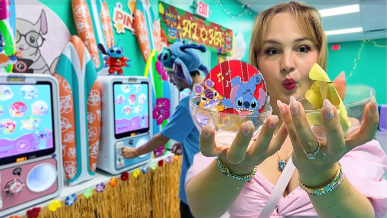 EXCLUSIVE Stitch & Cousins Mystery Disney Pin Unboxing! Can We Complete The Set?