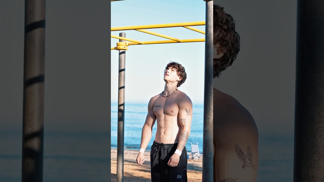 Calisthenics in a nutshell 🗿 #gym #calisthenics #workout #streetworkout #muscleups
