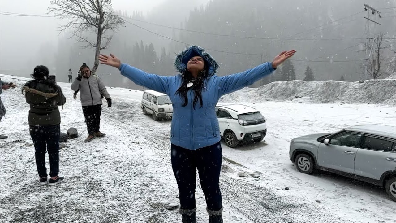 First Snowfall Experience |Himachal Pradesh #snow #trending #subscribe #youtube #travelvlog