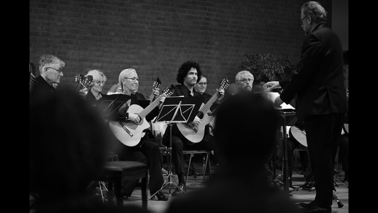 Pieter van der Staak: 'Maskerade' & 'Badinerie' (Guitarrísimo)