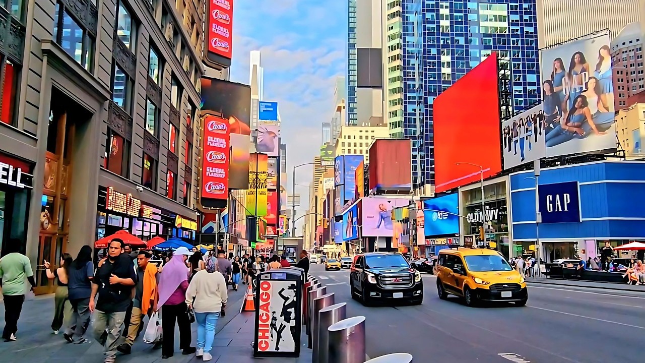 🤫 Times Square Without Tourists! 🗽 End of Summer in NYC 🌆 Virtual Walking Tour 4K Manhattan 2025