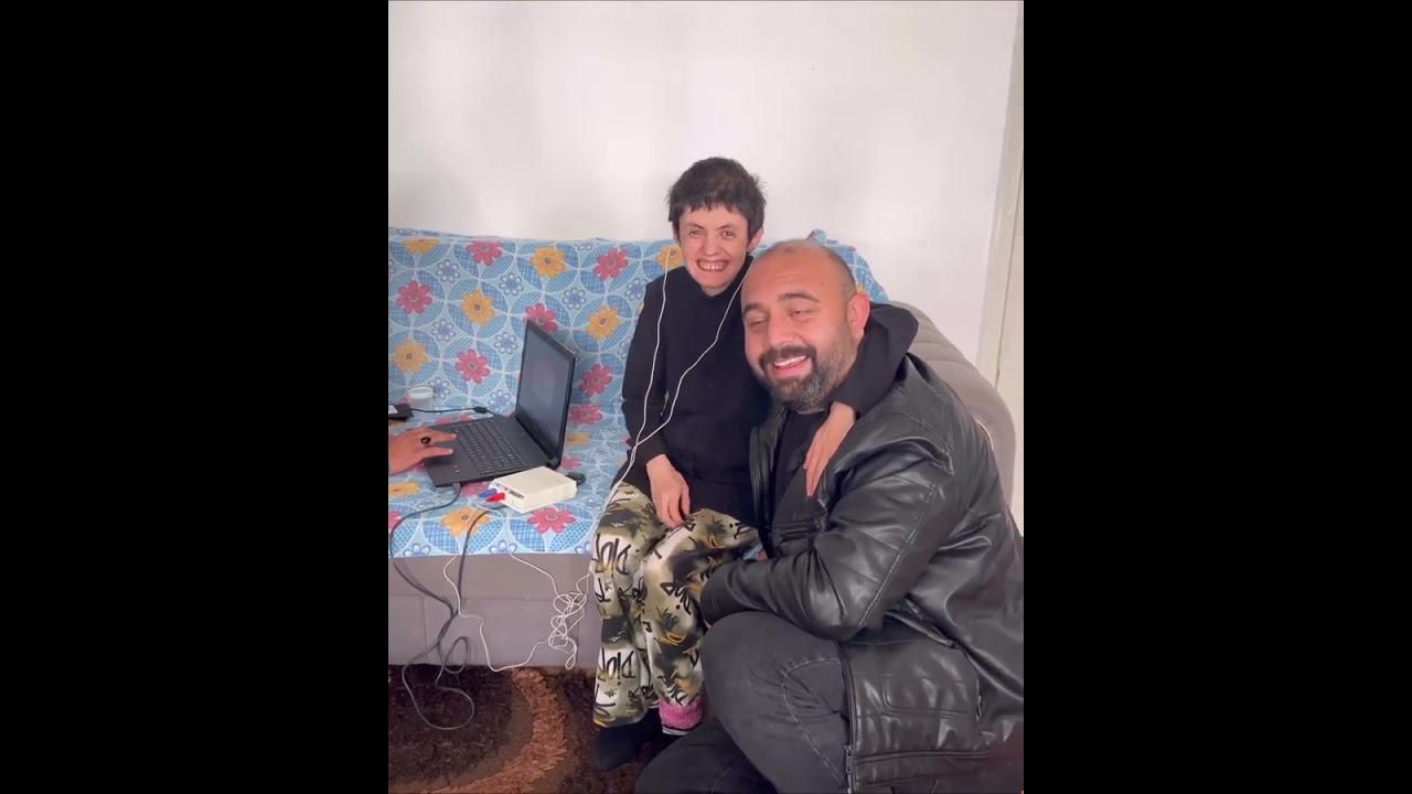 Ebru kızımıza ve babasına işitme cihazlarını teslim ettik 🙏🙏 | ANKARA ABİSİ
