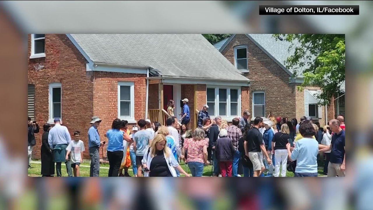 Chicago suburb where Pope Leo XIV grew up buys his childhood home