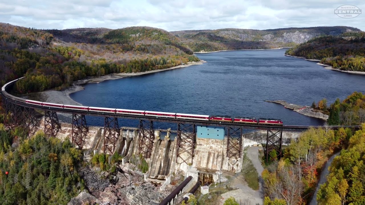 Agawa Canyon Tour Train Chase