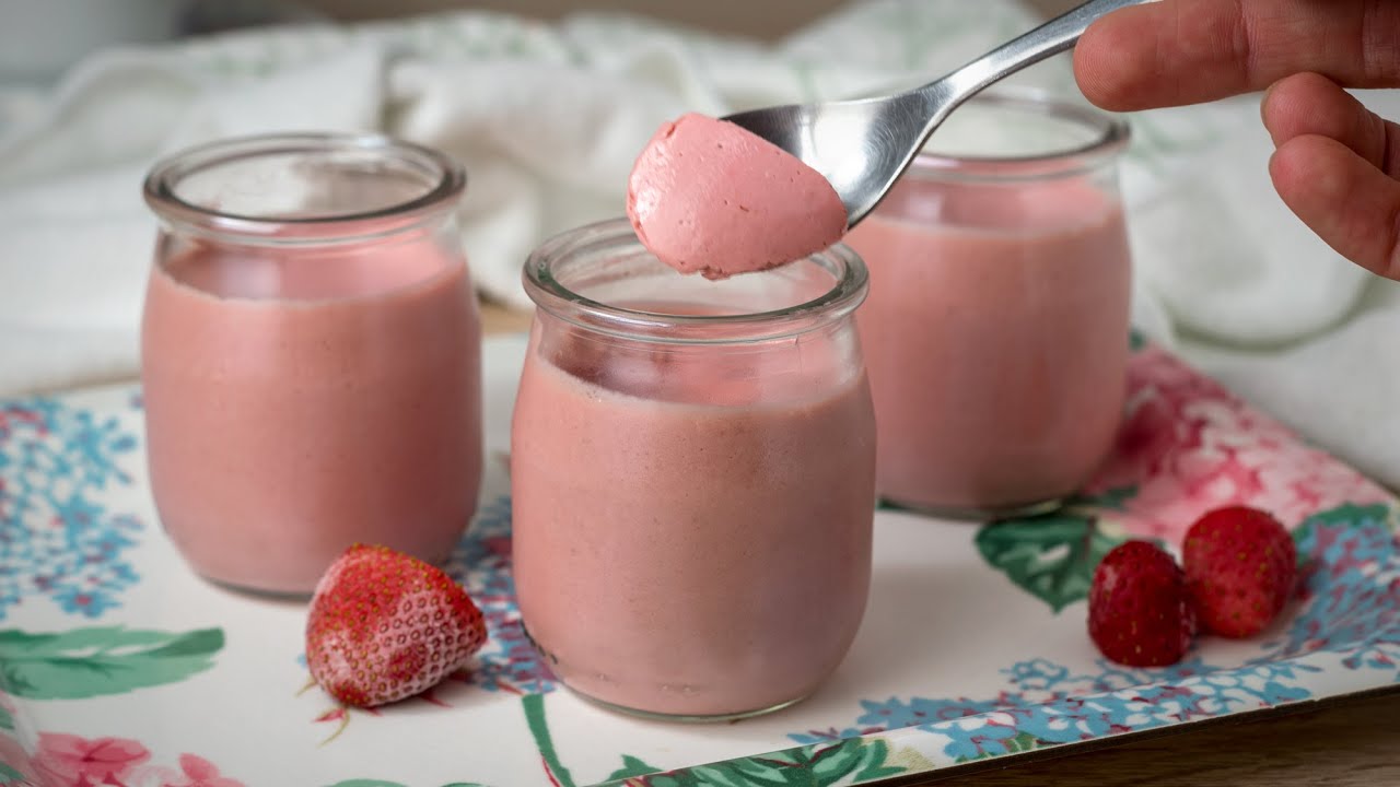 PETIT SUISSE Casero de FRESA Saludable