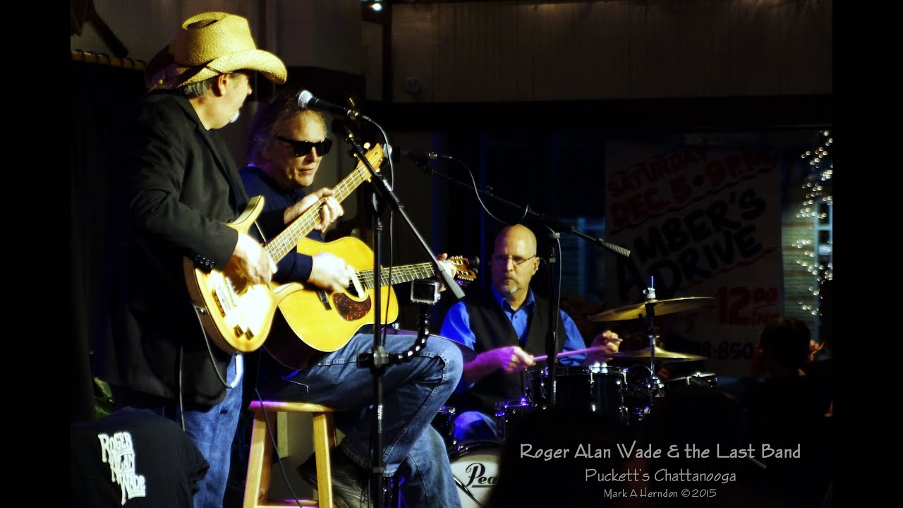 Roger Alan Wade - Rhinestones in the Ashes