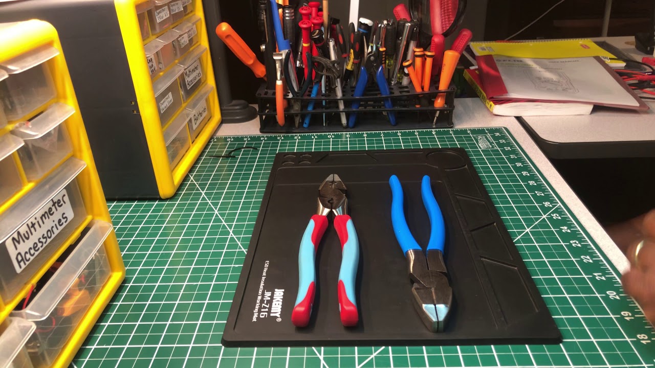 🇺🇸CHANNELLOCK Code Blue 9” Linesman and 9” Dipped Handle Linesman  ( SO UNDERRATED )