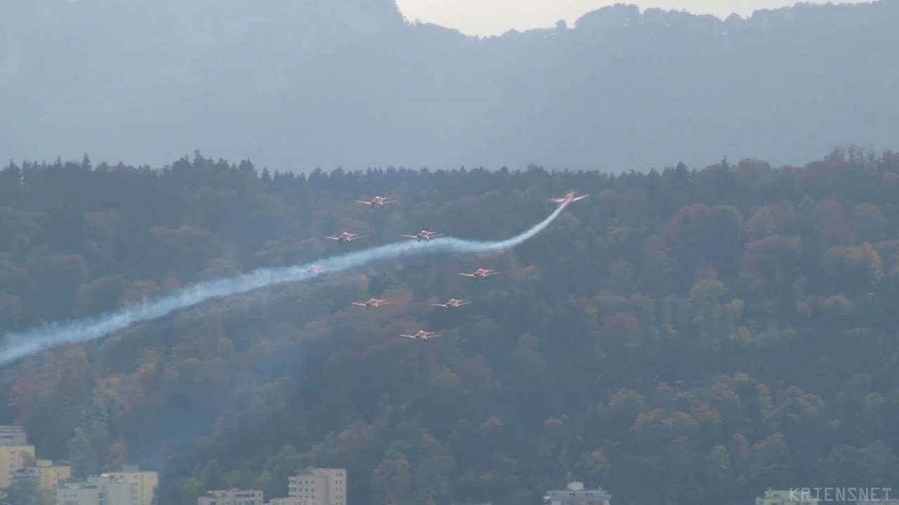 PC-7 Team 9.10.2015 - Verkehrshaus Air Days