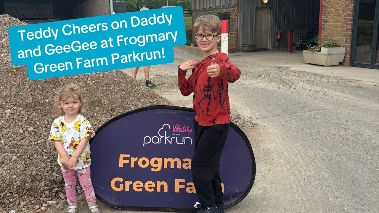 Teddy Cheers on Daddy and GeeGee at Frogmary Green Farm Parkrun!