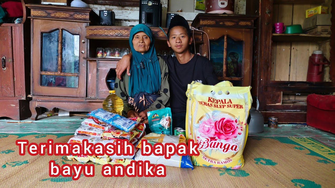 EMAK TIDAK MAU KAYA, SUDAH BISA MAKAN JUGA ALHAMDULILLAH, HASIL KERJA GACONG DI SAWAH ORANG