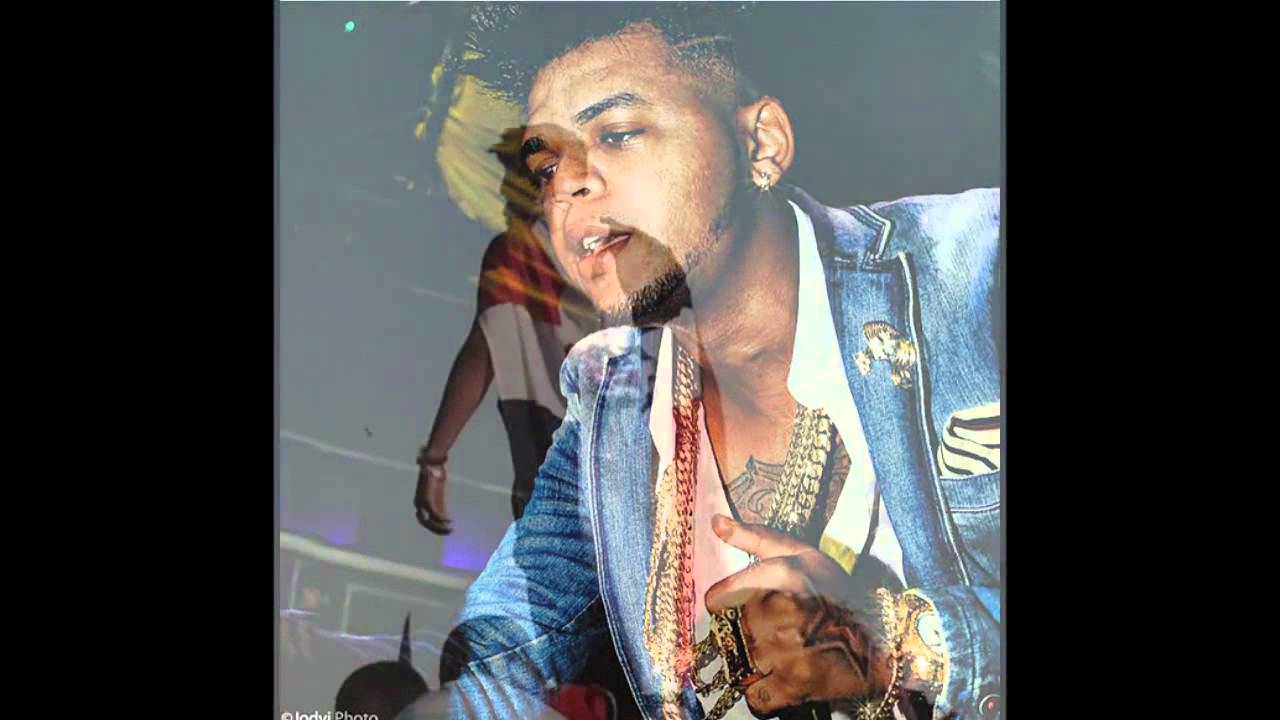 El Mayor Clasico   Versace Official Audio