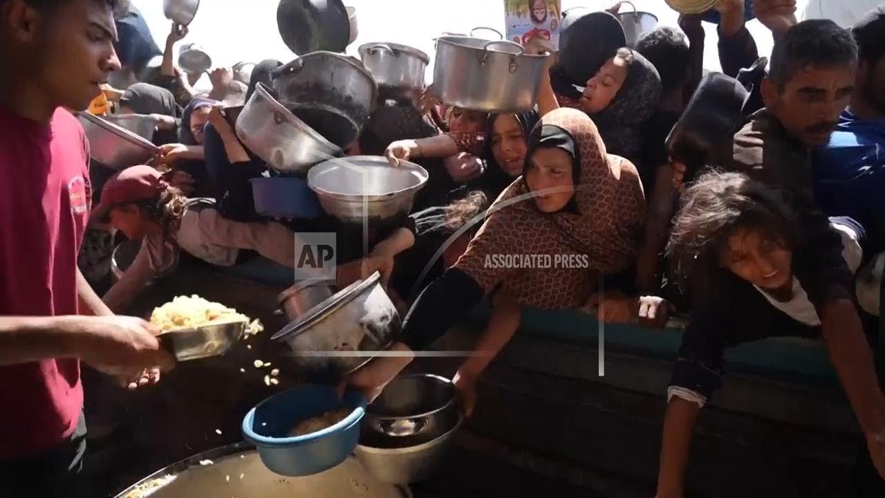 Food distribution in Gaza's Khan Younis amid severe shortages