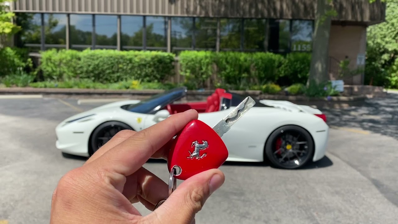 Ferrari 458 Spider -Walkaround and Startup