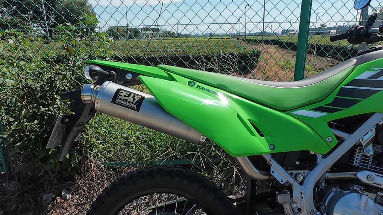 KLX230(8BK)用 ヨシムラ GP-MAGNUM 105 サイクロン：純正マフラーとの比較インプレ