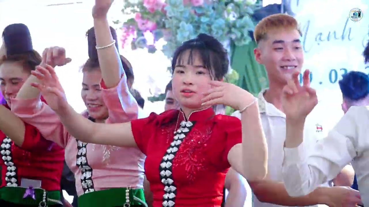MẾT CỚ CÁC CÔ GÁI BẢN MẬT SÀNG TẠI LỄ VU QUY 