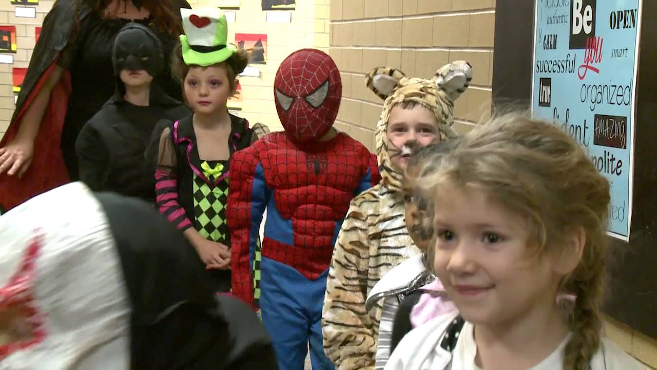 Rees Elementary Halloween Parade 2015