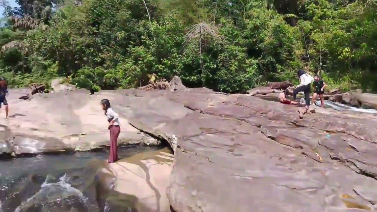 Ayok kunjungi wisata alam batu ampar desa kuto tanjung 