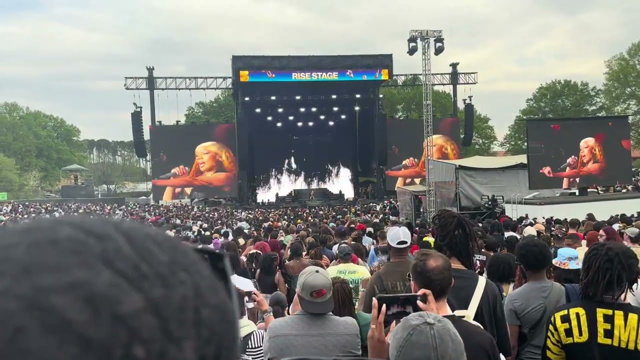 Glorilla Live performance at Dreamville Festival Coachella