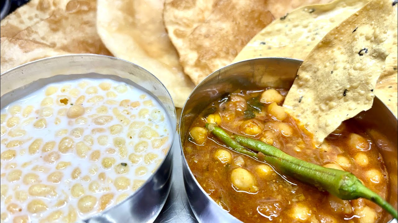 BHATURE KAISE BANAYE ???