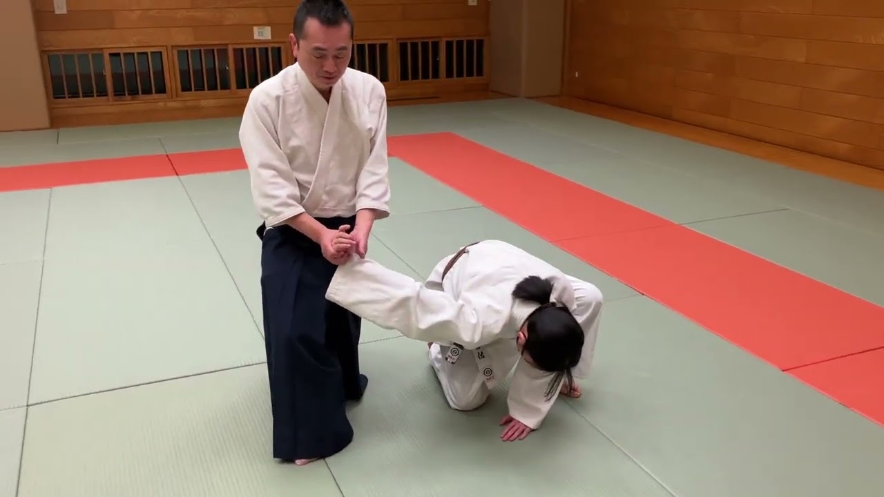 肩持ち四ヶ条抑え(一)‼️Shoulder Hold Four-point Restriction (1)