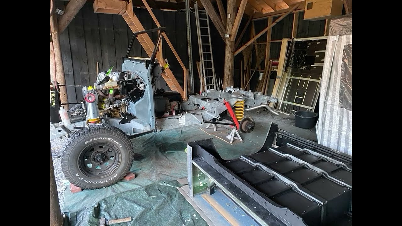 Restomod 1984 Land Rover Defender, Maer galvanized chassis, 200TDI, RHD to LHD conversion