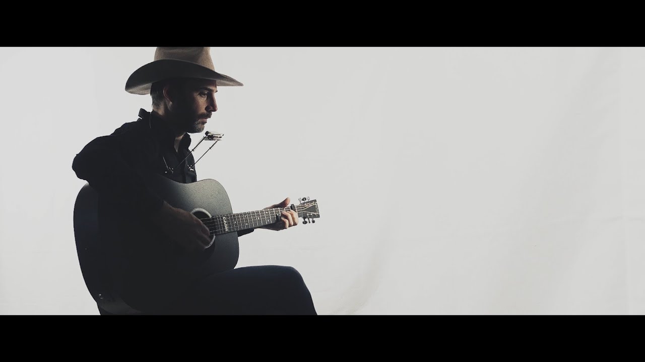Maxime Royer - Falling Down (Official Music Video)