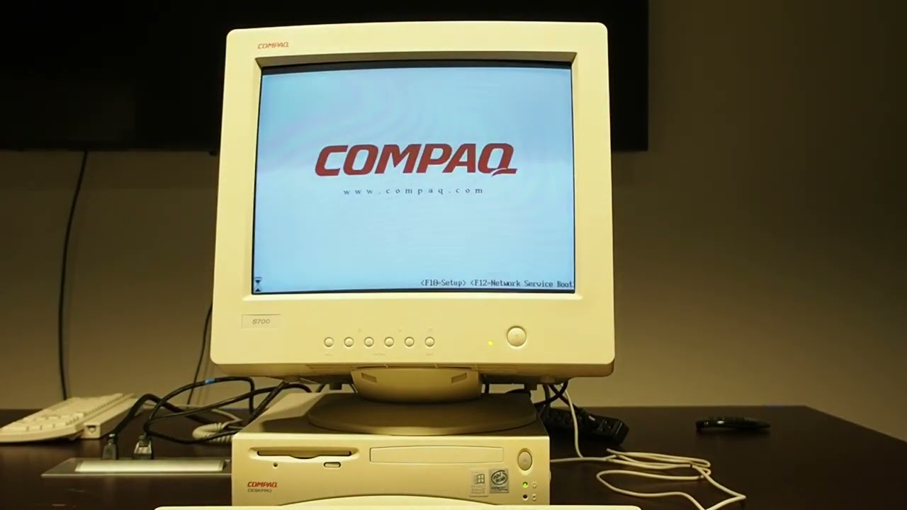 Compaq Deskpro EN 300A — First power on and boot up