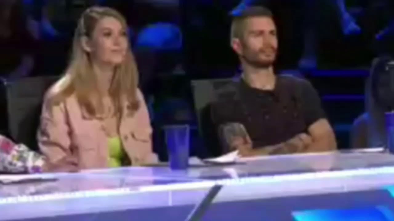ZSA BANDI az Xfaktorban is csajozik!